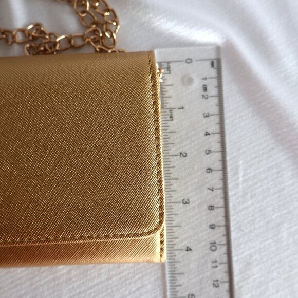 Faux Leather Bifold Cross Body Clutch Wallet - Gold - Picture 6 of 11